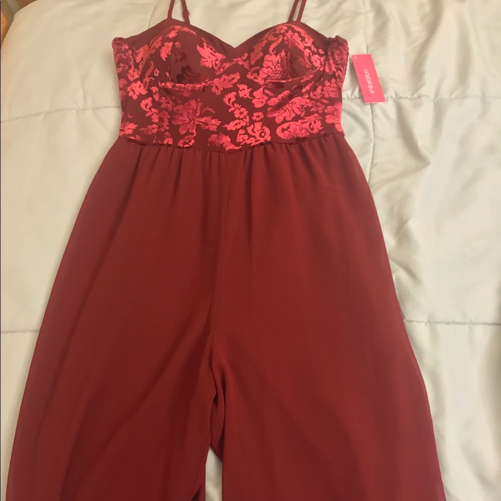 Jumpsuit/romper never worn!